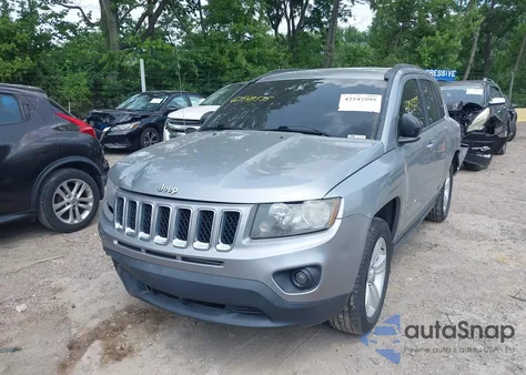 2014 Jeep Compass Sport z USA, uszkodzony, nr VIN 1C4NJDBB5ED744069